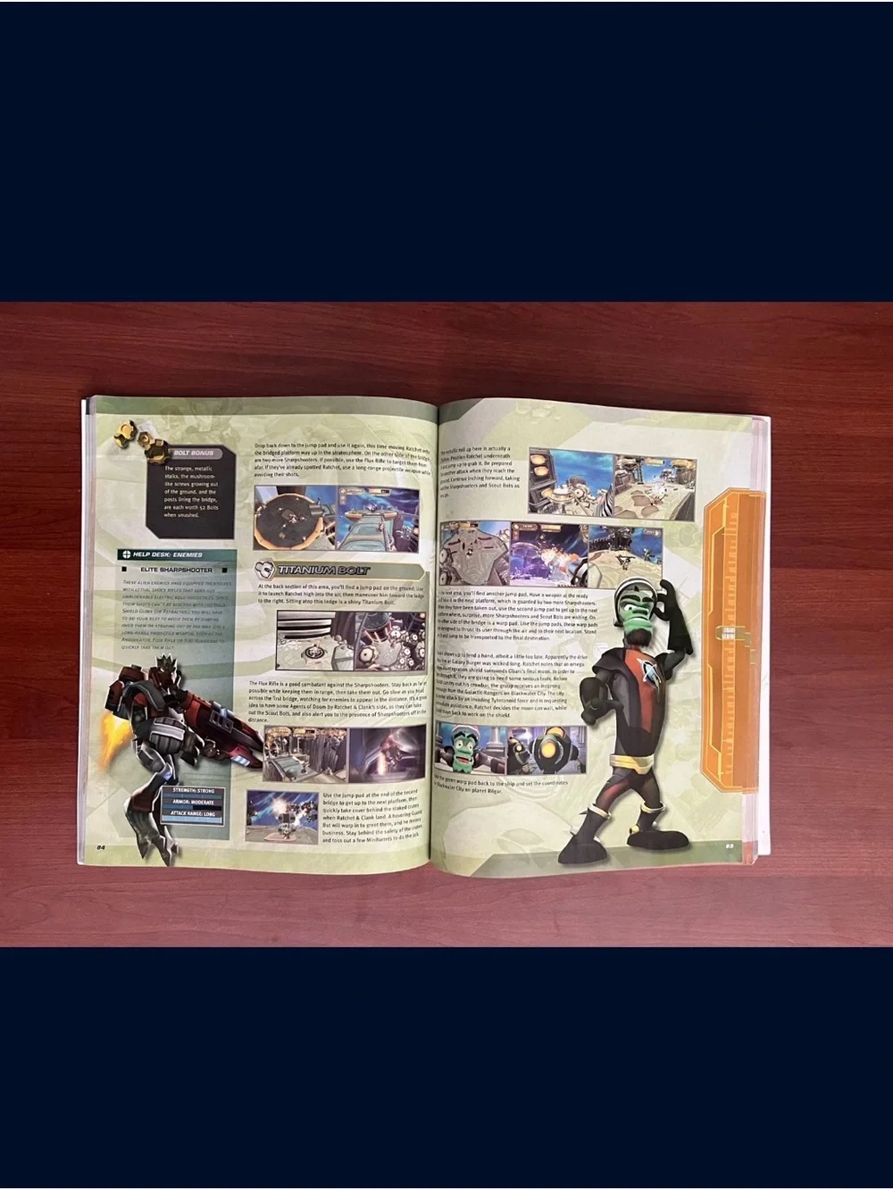 Sony Ratchet & Clank Up Your Arsenal Strategy Guide - Red, Black, Green